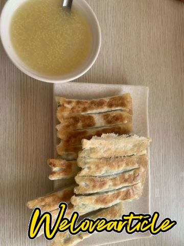 沧县锅贴 这个锅贴是真好吃，手工做的，大部分人点的都是韭菜鸡蛋馅儿的